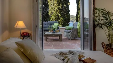 Elegant Stone Villa with Pool in Dubrovnik