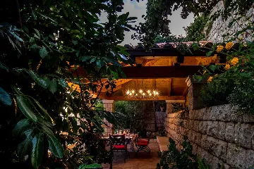 Elegant Stone Villa with Pool in Dubrovnik