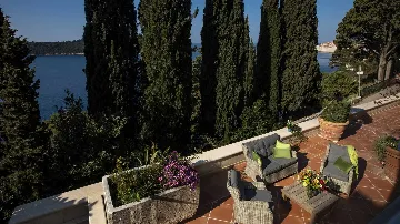 Elegant Stone Villa with Pool in Dubrovnik