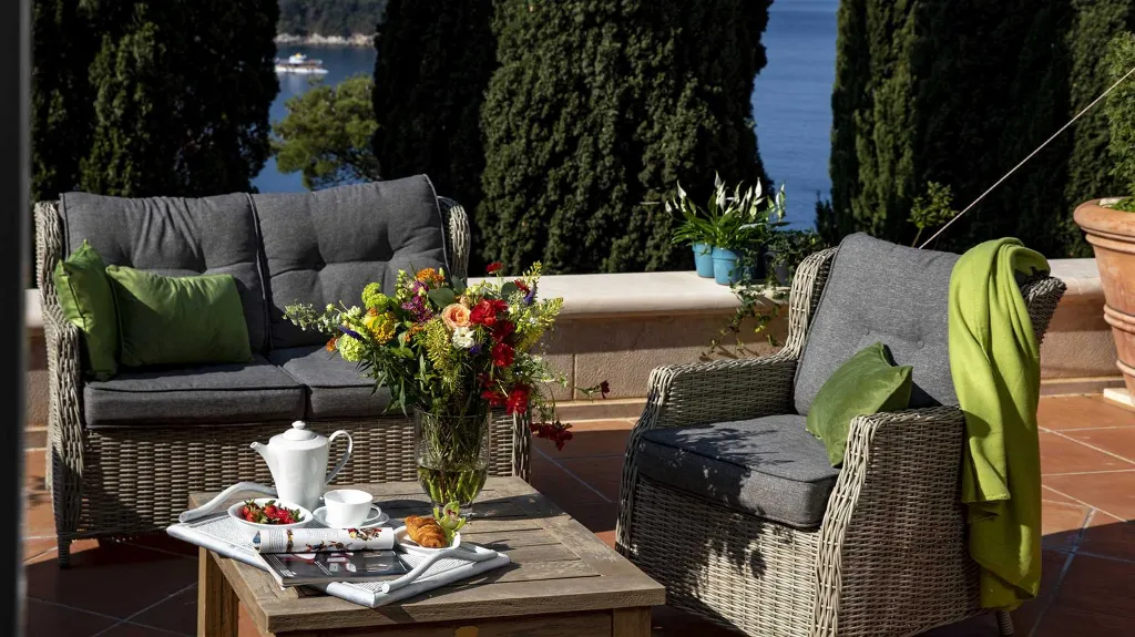 Elegant Stone Villa with Pool in Dubrovnik