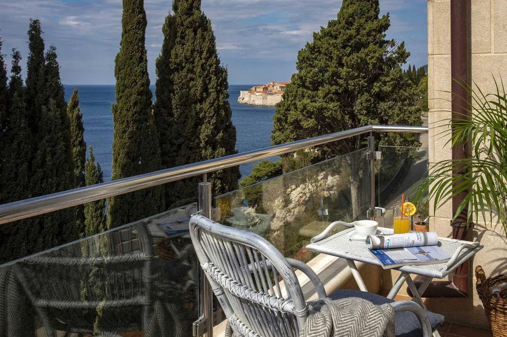 Elegant Stone Villa with Pool in Dubrovnik