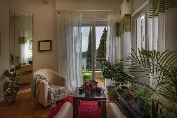 Elegant Stone Villa with Pool in Dubrovnik