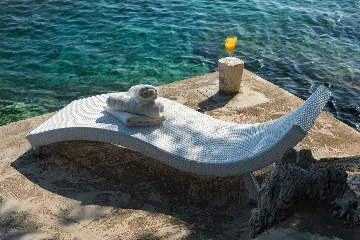 Seafront Wellness Villa with Pool, Blato