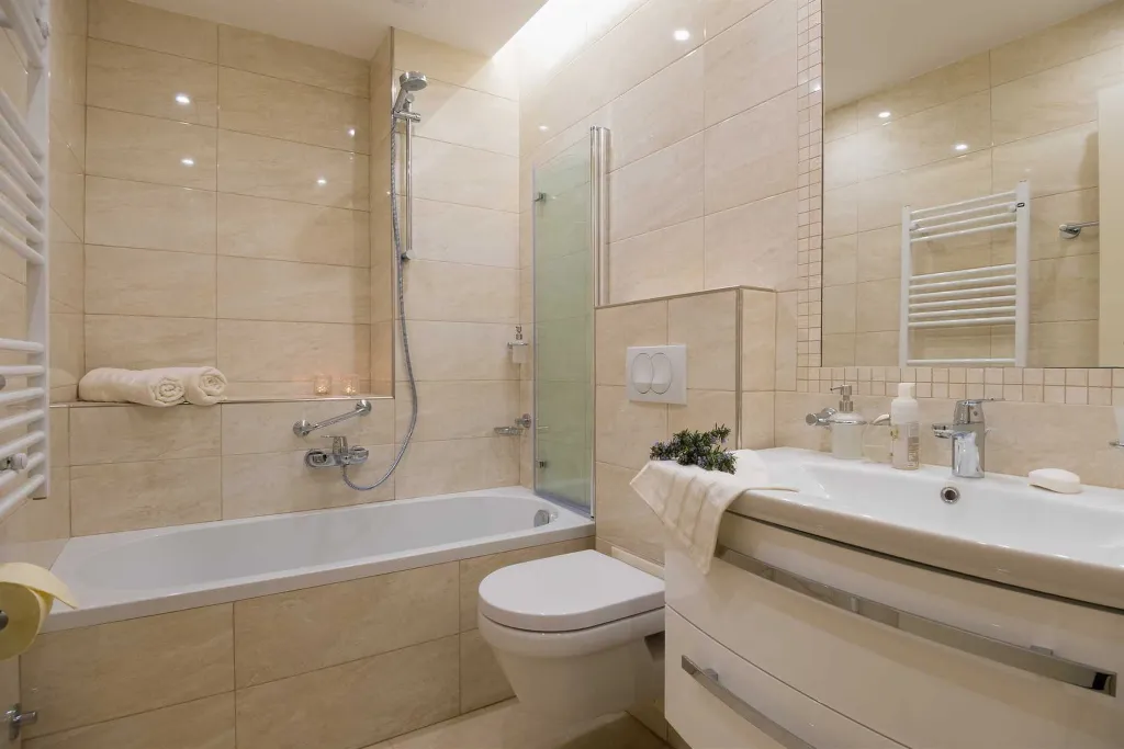 Seafront Wellness Villa with Pool, Blato