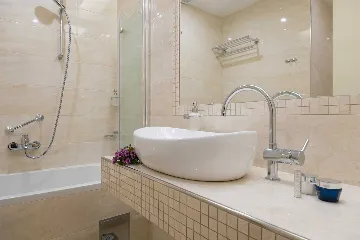 Seafront Wellness Villa with Pool, Blato