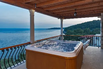 Seafront Wellness Villa with Pool, Blato