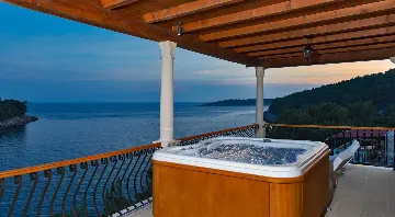 Seafront Wellness Villa with Pool, Blato