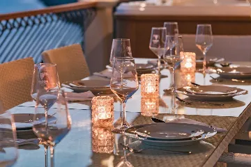 Seafront Wellness Villa with Pool, Blato