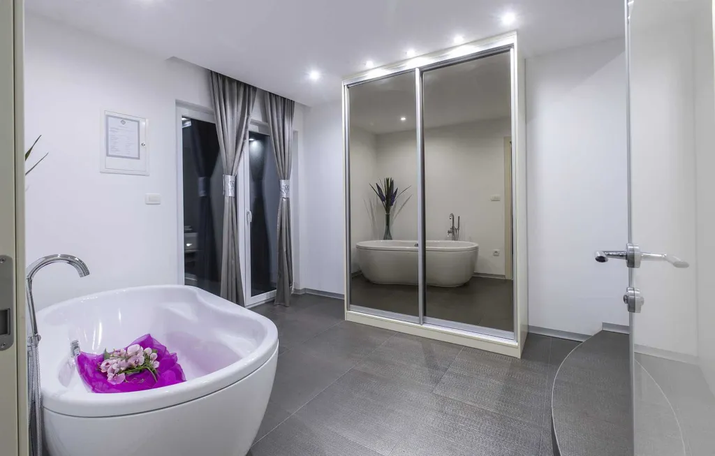 Contemporary Seaside Villa with Pool, Rogoznica