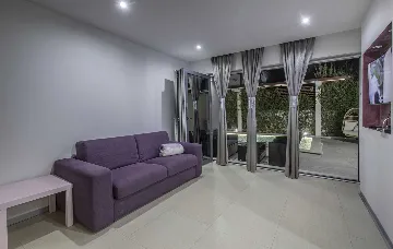 Contemporary Seaside Villa with Pool, Rogoznica