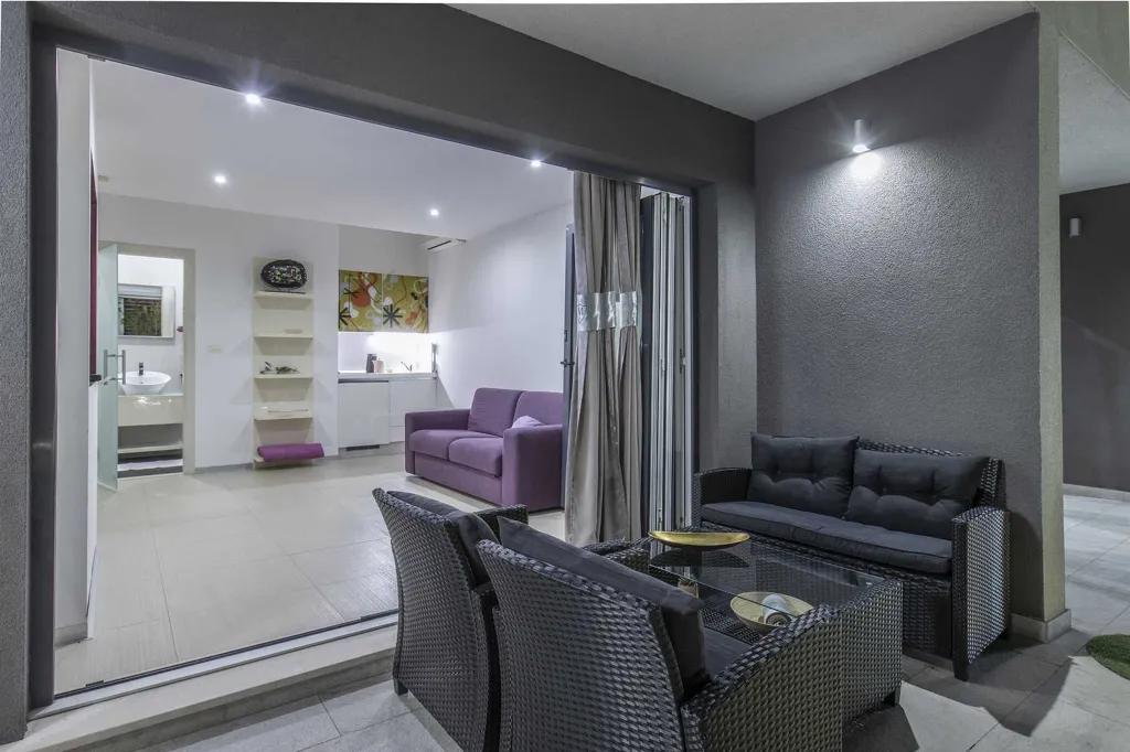 Contemporary Seaside Villa with Pool, Rogoznica