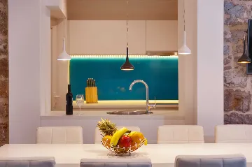 Elegant 5-Bedroom Villa with Pool in Bol