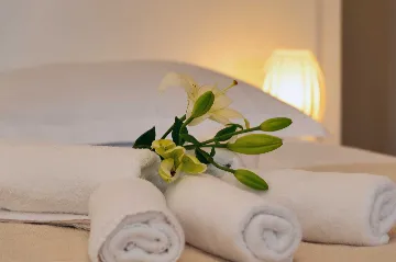 Elegant 5-Bedroom Villa with Pool in Bol