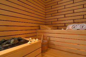 Elegant 5-Bedroom Villa with Pool in Bol