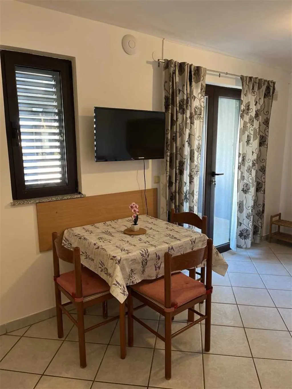 App.1 Apartman na katu