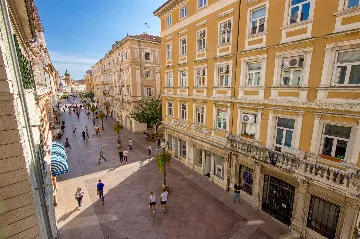 Rijeka 2-Bedroom Apartment for 3–5 Guests