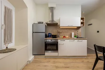 Rijeka 2-Bedroom Apartment for 3–5 Guests