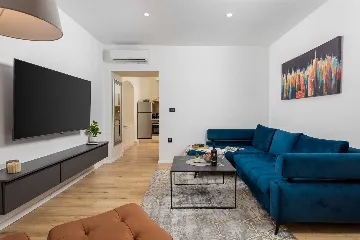 Rijeka 2-Bedroom Apartment for 3–5 Guests