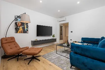 Rijeka 2-Bedroom Apartment for 3–5 Guests