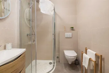 Rijeka 1-Bedroom Apartment for up to 4