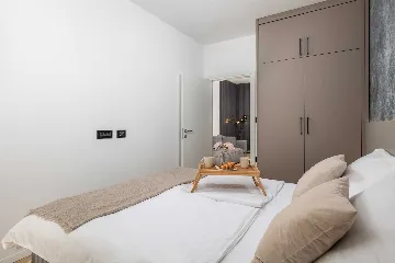 Rijeka 1-Bedroom Apartment for up to 4