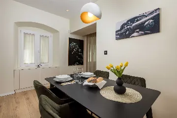 Rijeka 1-Bedroom Apartment for up to 4