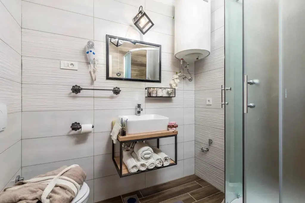 Rijeka 1-Bedroom Apartment for 2 Guests