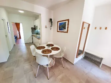 1-Bedroom Apartment with Balcony in Mali Lošinj