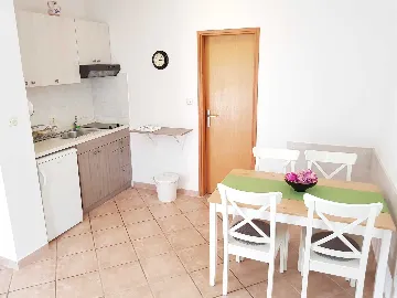 1-Bedroom Apartment in Mali Lošinj for 1 Guest