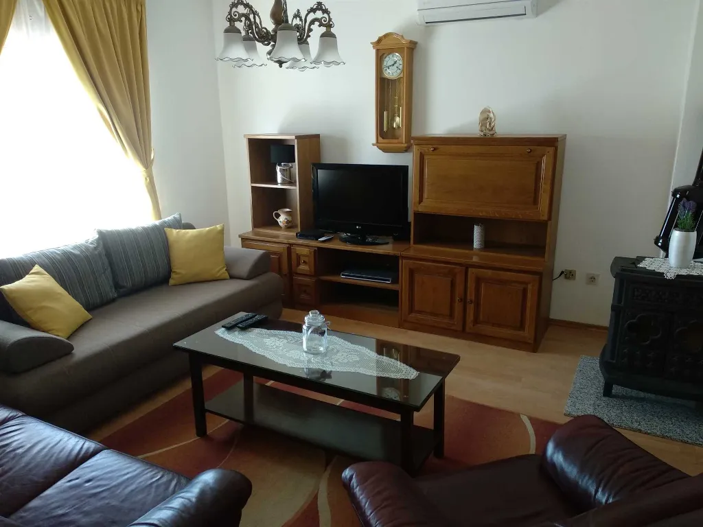 Biograd app - prizemlje sa terasom