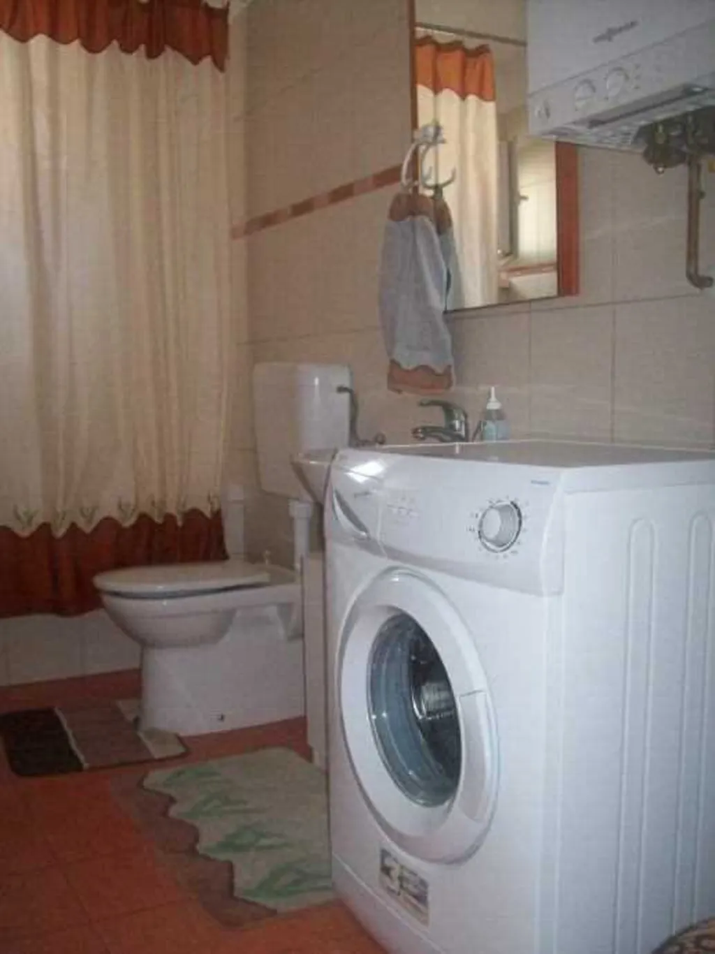Apartman*** s parkingom Kajzerica