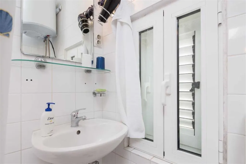 The apartment has everything you need for a pleasant stay.