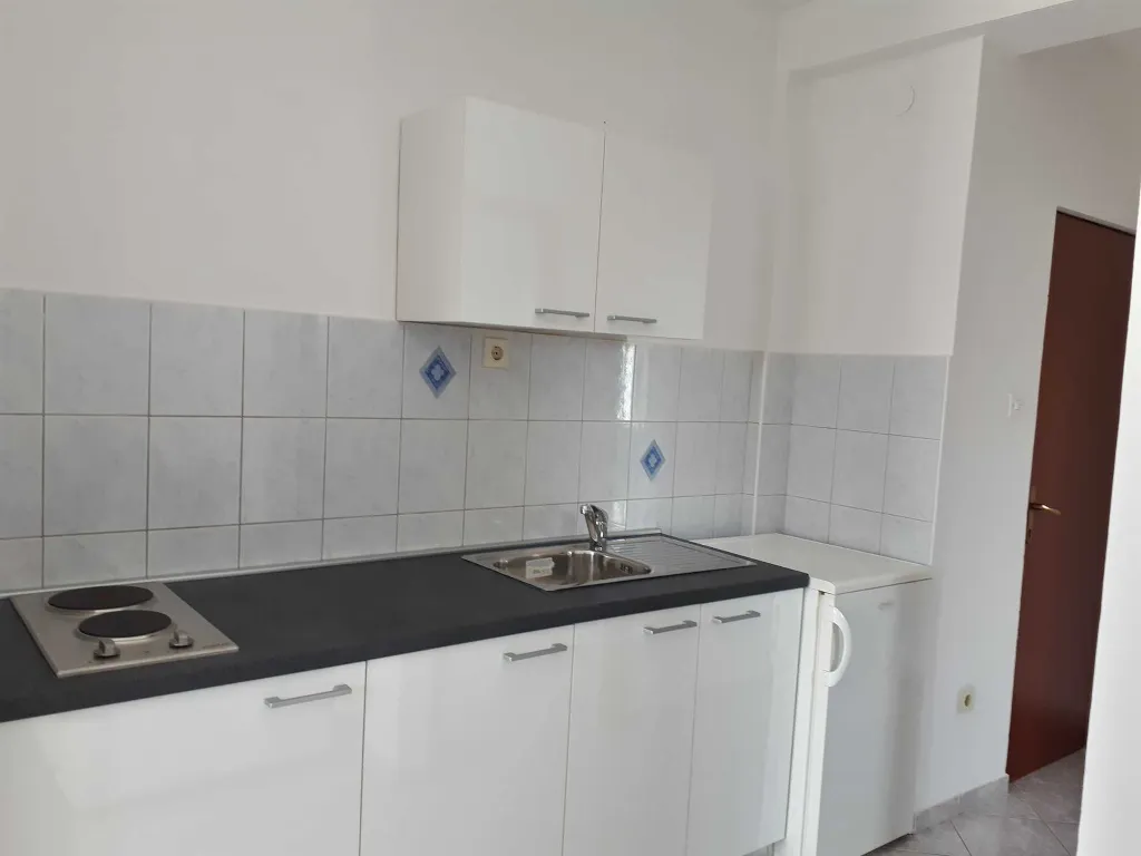 APARTMENT 2 2+2