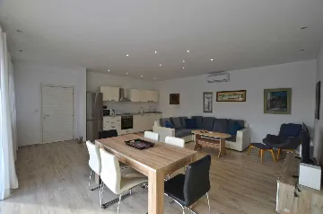 Rovinj Villa for 8 Guests with Parking