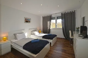 Rovinj Villa for 8 Guests with Parking