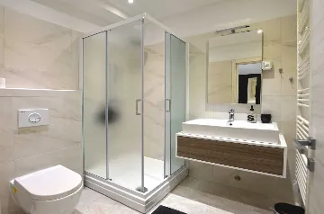 Rovinj Villa for 8 Guests with Parking