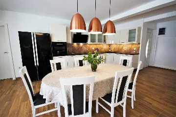 4-Bedroom Villa in Vodnjan with Private Pool