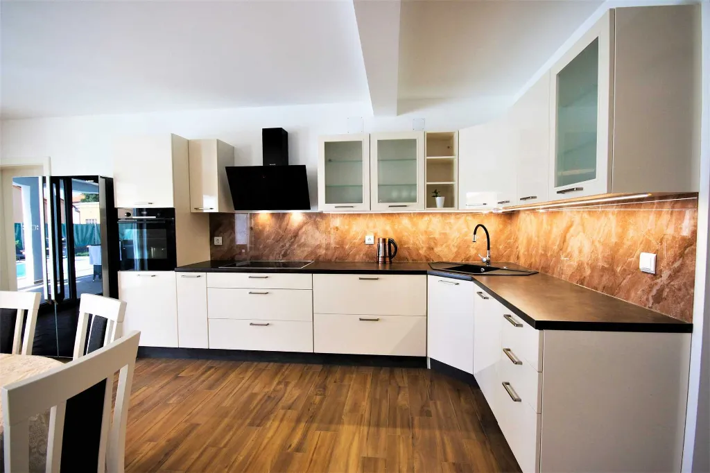 4-Bedroom Villa in Vodnjan with Private Pool