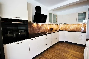 4-Bedroom Villa in Vodnjan with Private Pool