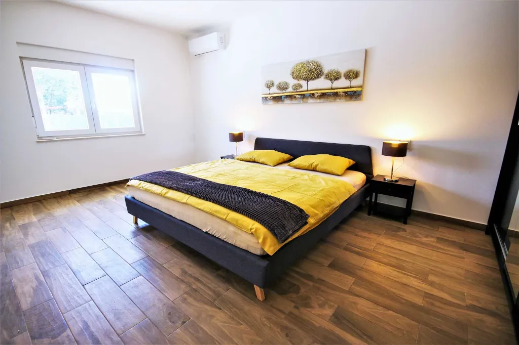4-Bedroom Villa in Vodnjan with Private Pool