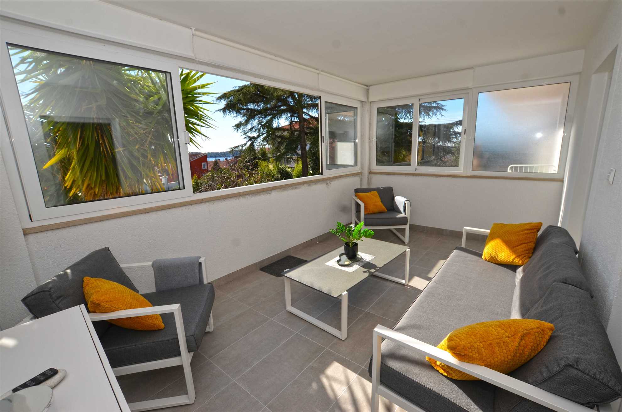 Elsa Apartment with Terrace