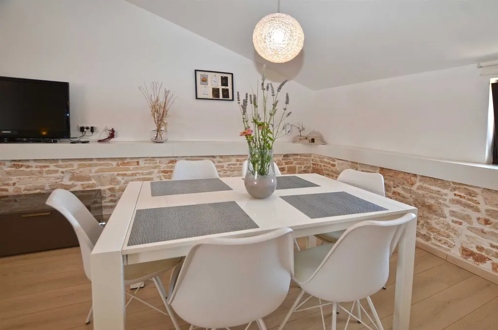 3-Bedroom Apartment in Rovinj for Up to 6