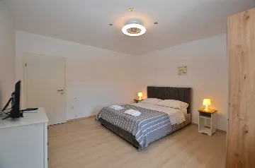 3-Bedroom Apartment in Rovinj for Up to 6