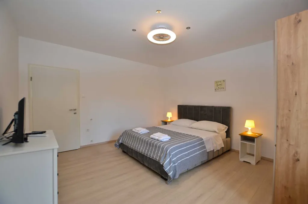 3-Bedroom Apartment in Rovinj for Up to 6