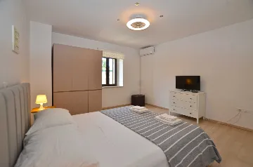 3-Bedroom Apartment in Rovinj for Up to 6