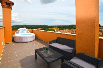 3-Bedroom Apartment in Rovinj for Up to 6