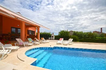 5-Bedroom Villa with Private Pool in Barban