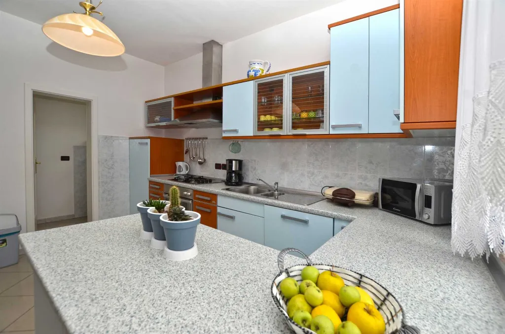5-Bedroom Villa with Private Pool in Barban