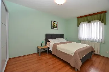 5-Bedroom Villa with Private Pool in Barban