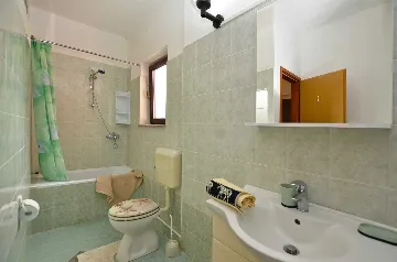 5-Bedroom Villa with Private Pool in Barban